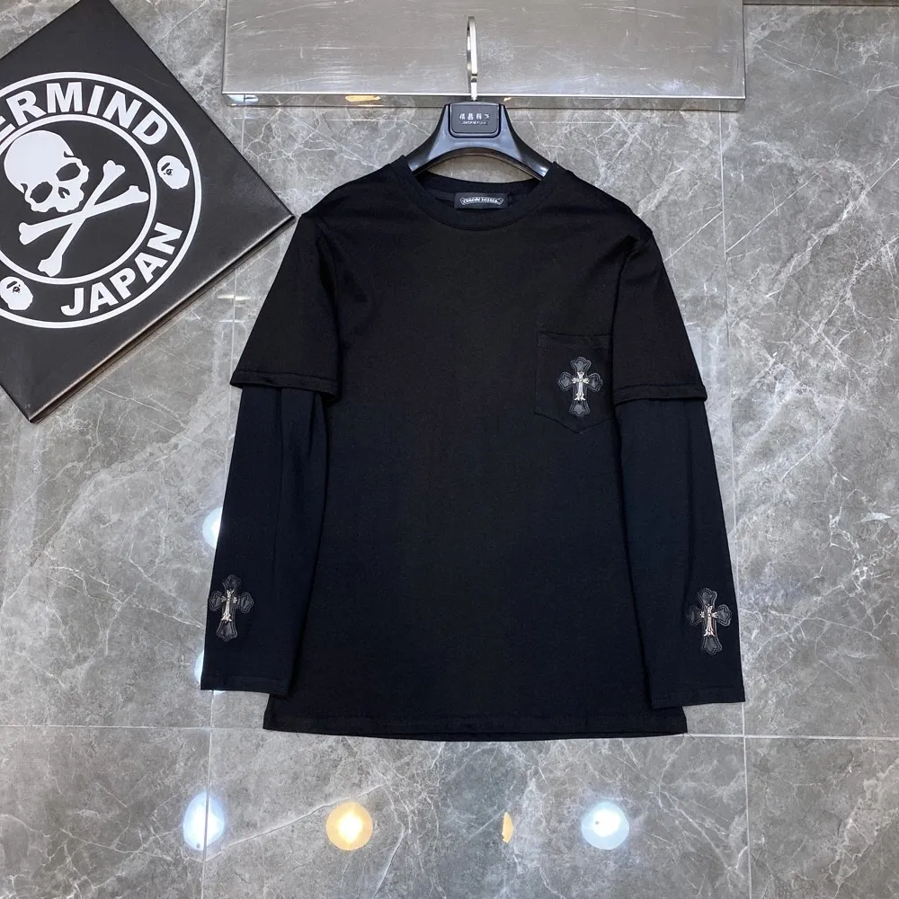 P220 Chrome Hearts long T series, synchronized with counters, two pieces of long-sleeved T-shirts with cross-stitched leather and fake leather on the arms. Same style as celebrities❤Specially customized version of 1:1 high weight fabric. Recommended color: black. Size: S, M, L, XL